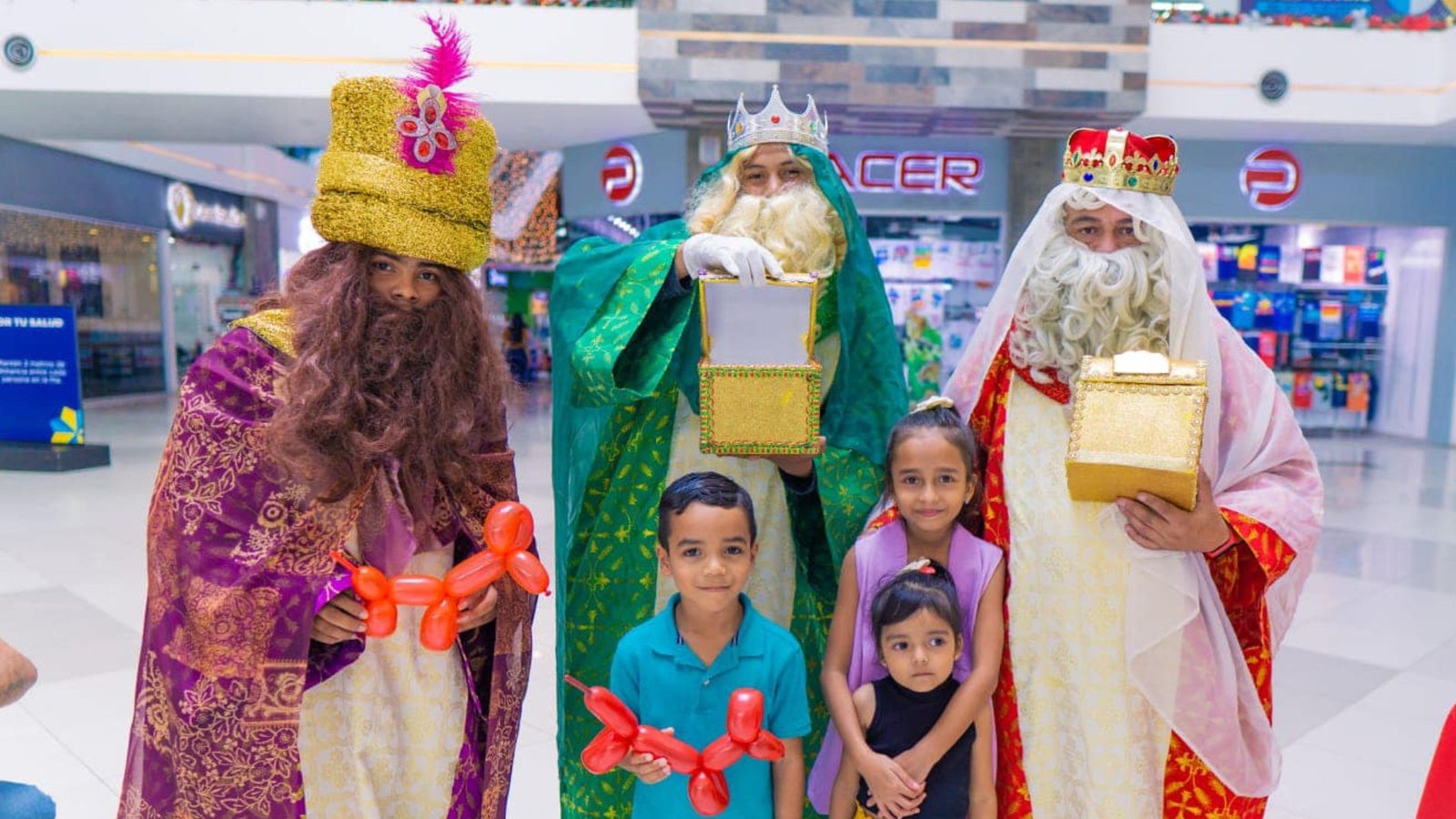 Celebración de Reyes Magos en familia en Mall Premier Juticalpa