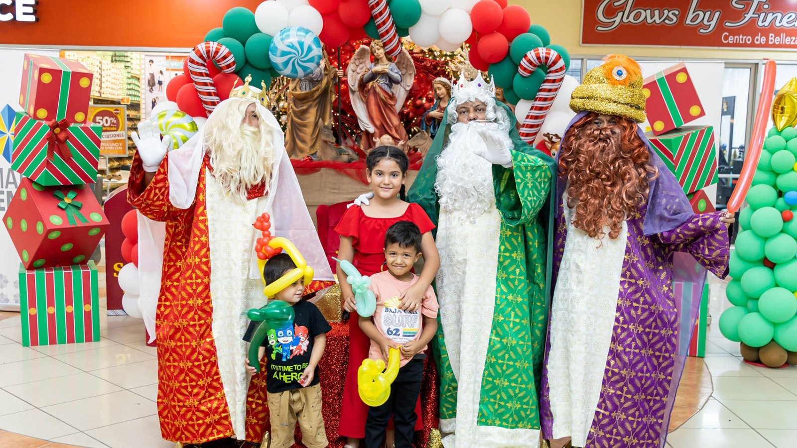 Taller infantil de Reyes Magos en Mall Premier Comayagua