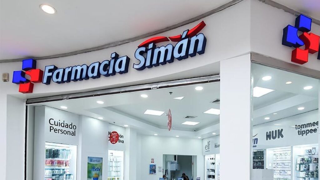 Sucursal de Farmacia Simán con productos de cuidado personal, medicamentos y artículos para bebé en Honduras